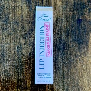 Too Faced Lip Injection Maximum Plump. New In Box. AUTHENTIC!